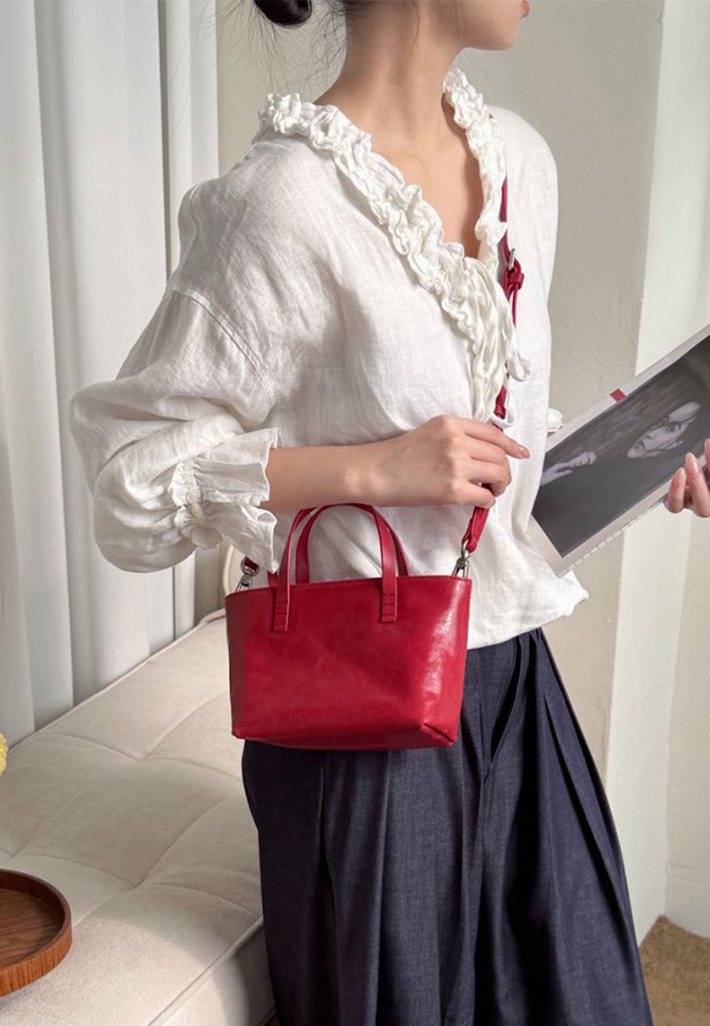 本革 ミニトートバッグ 2WAY ショルダーバッグ レディース 牛革 レディース レザーバッグ コンパクト 小さめ カバン 鞄 斜めがけ 軽量 レトロ シンプル ギフト