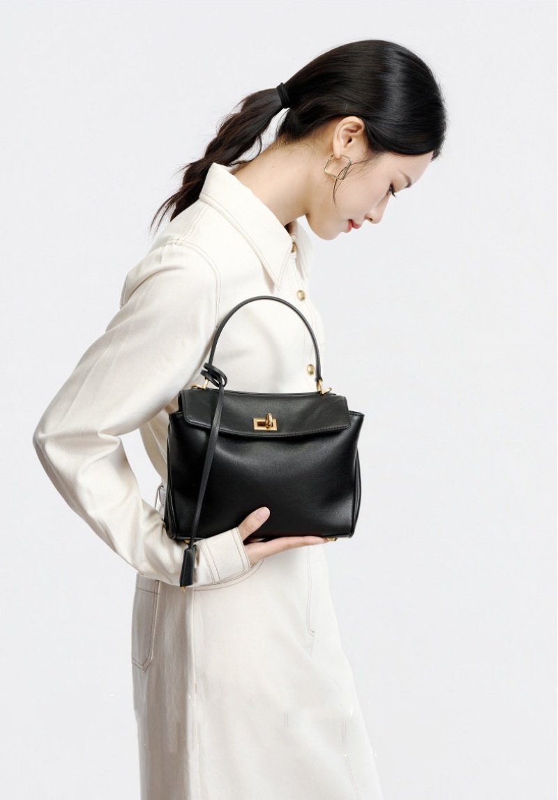 ショルダーバッグ レディース 本革 ハンドバッグ レザー 2way 本 革 ショルダー バッグ 斜めがけ バッグ おしゃれ フォーマル バッグ レディース 冠 婚 葬祭 バッグ オフィス カジュアル カバン