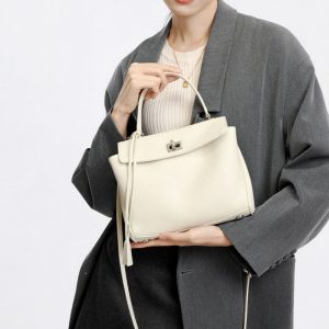 ショルダーバッグ レディース 本革 ハンドバッグ レザー 2way 本 革 ショルダー バッグ 斜めがけ バッグ おしゃれ フォーマル バッグ レディース 冠 婚 葬祭 バッグ オフィス カジュアル カバン