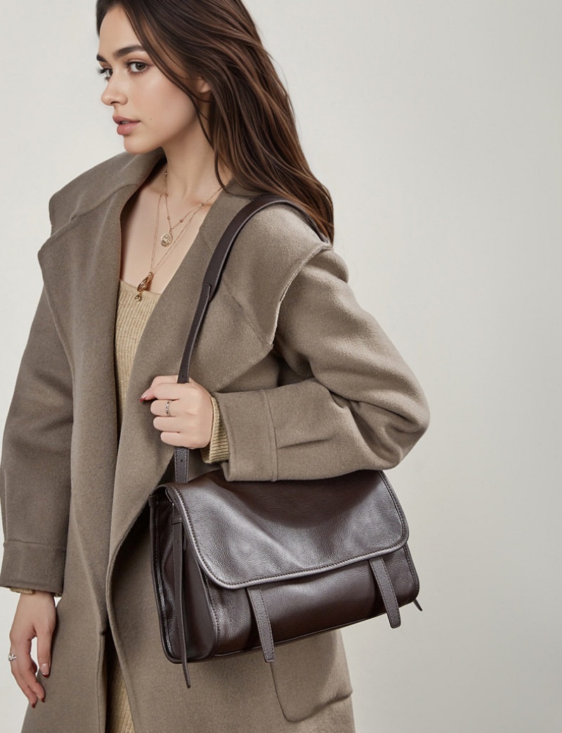 本革 メッセンジャーバッグ 革 製 ショルダー バッグ メンズ バッグ レディース カジュアル 通勤バッグ a4 レディース ビジネス バッグ a4 通学 旅行 おしゃれ シンプル