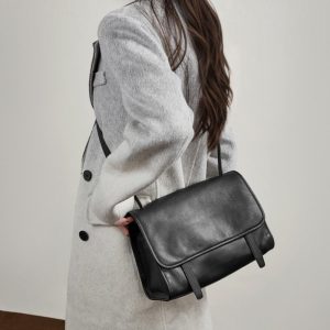 本革 メッセンジャーバッグ 革 製 ショルダー バッグ メンズ バッグ レディース カジュアル 通勤バッグ a4 レディース ビジネス バッグ a4 通学 旅行 おしゃれ シンプル