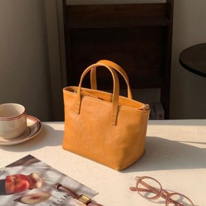 本革 ミニトートバッグ 2WAY ショルダーバッグ レディース 牛革 レディース レザーバッグ コンパクト 小さめ カバン 鞄 斜めがけ 軽量 レトロ シンプル ギフト 本革 ミニトートバッグ 2WAY ショルダーバッグ レディース 牛革 レディース レザーバッグ コンパクト 小さめ カバン 鞄 斜めがけ 軽量 レトロ シンプル ギフト