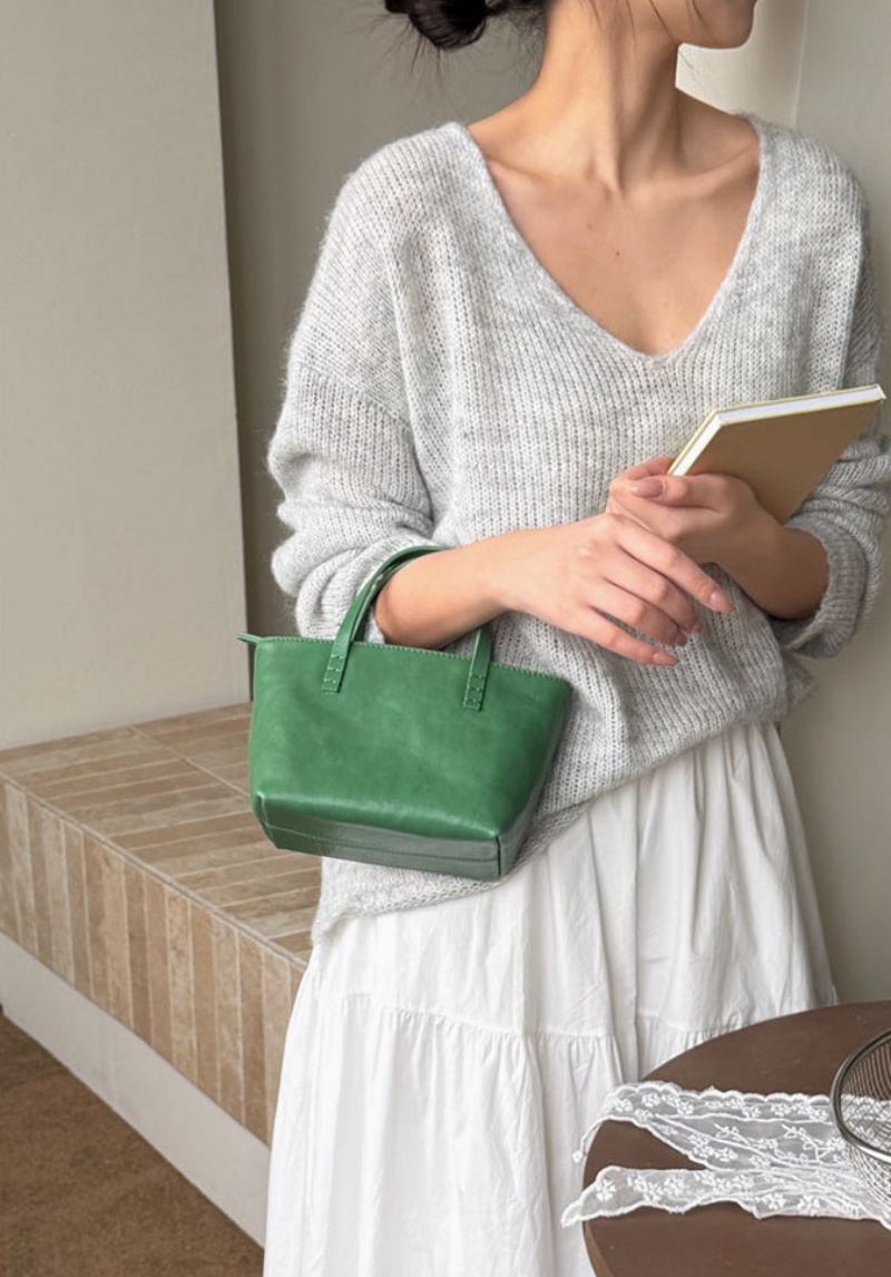 本革 ミニトートバッグ 2WAY ショルダーバッグ レディース 牛革 レディース レザーバッグ コンパクト 小さめ カバン 鞄 斜めがけ 軽量 レトロ シンプル ギフト