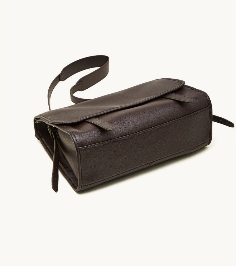 本革 メッセンジャーバッグ 革 製 ショルダー バッグ メンズ バッグ レディース カジュアル 通勤バッグ a4 レディース ビジネス バッグ a4 通学 旅行 おしゃれ シンプル