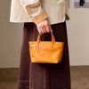 本革 ミニトートバッグ 2WAY ショルダーバッグ レディース 牛革 レディース レザーバッグ コンパクト 小さめ カバン 鞄 斜めがけ 軽量 レトロ シンプル ギフト