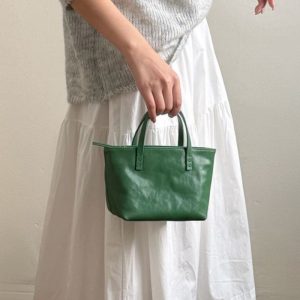 本革 ミニトートバッグ 2WAY ショルダーバッグ レディース 牛革 レディース レザーバッグ コンパクト 小さめ カバン 鞄 斜めがけ 軽量 レトロ シンプル ギフト 本革 ミニトートバッグ 2WAY ショルダーバッグ レディース 牛革 レディース レザーバッグ コンパクト 小さめ カバン 鞄 斜めがけ 軽量 レトロ シンプル ギフト