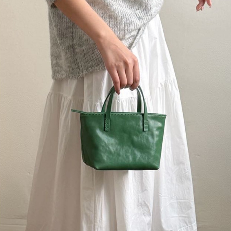 本革 ミニトートバッグ 2WAY ショルダーバッグ レディース 牛革 レディース レザーバッグ コンパクト 小さめ カバン 鞄 斜めがけ 軽量 レトロ シンプル ギフト 本革 ミニトートバッグ 2WAY ショルダーバッグ レディース 牛革 レディース レザーバッグ コンパクト 小さめ カバン 鞄 斜めがけ 軽量 レトロ シンプル ギフト - 画像 (7)