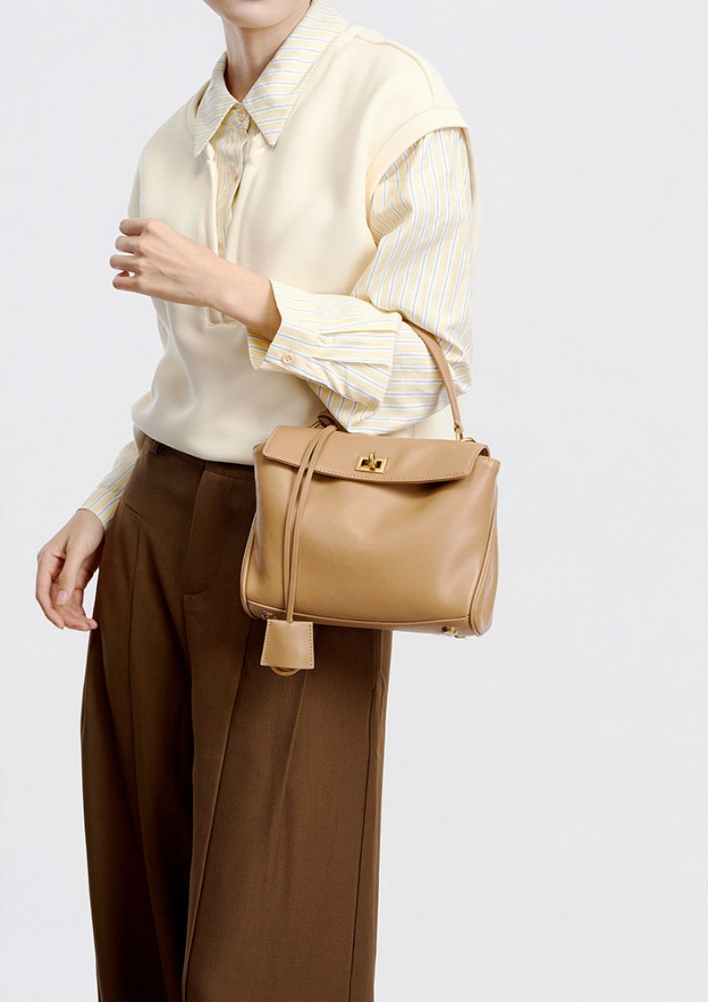 ショルダーバッグ レディース 本革 ハンドバッグ レザー 2way 本 革 ショルダー バッグ 斜めがけ バッグ おしゃれ フォーマル バッグ レディース 冠 婚 葬祭 バッグ オフィス カジュアル カバン