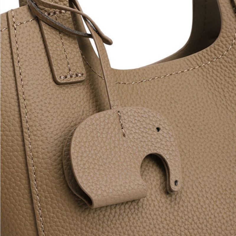 本 革 2way トート バッグ レディース バッグ ミニトート ショルダーバッグ 軽量 シュリンク レザー ハンドバッグ ショルダー バッグ 主婦 バッグ チャーム 付き 通勤 通学 お出かけ プレゼント