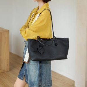 本革 トートバッグ レディース レザー トート バッグ 大 容量 a4 肩掛け カバン 通勤 バッグ レディース 軽い おすすめ の マザーズ バッグ 女性 バッグ 人気 40 代 軽い トート バッグ 本革 トートバッグ レディース レザー トート バッグ 大 容量 a4 肩掛け カバン 通勤 バッグ レディース 軽い おすすめ の マザーズ バッグ 女性 バッグ 人気 40 代 軽い トート バッグ