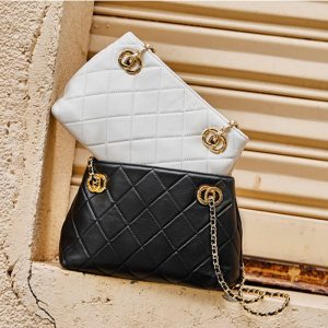 Simple Slider ラムスキン ショルダーバッグ キルティング バッグ 本 革 羊 革 バッグ チェーン ショルダー バッグ 結婚 式 チェーン バッグ キルティング バッグ ホワイト 大人 カジュアル バッグ 披露宴 お呼ばれ バッグ