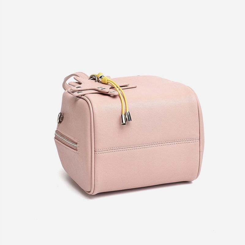 本 革 ミニ ボストン バッグ 本 牛革 ミニ ショルダー バッグ かわいい ミニ ショルダー バッグ レザー バッグ 2way ハンド ミニ バッグ 小さめ ミニバッグ マチ広め チャーム 付 ミニ ショルダー バッグ 20 代 女性 に 人気 の バッグ 鞄 レディース 人気 20 代 後半